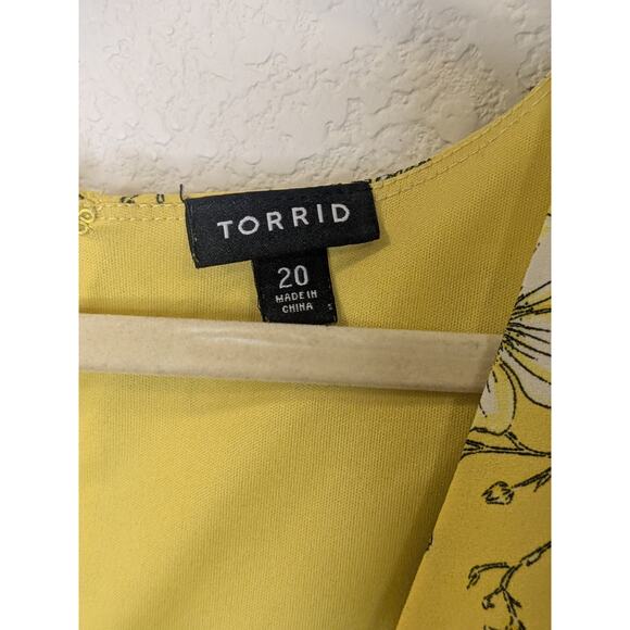 Torrid Butter Yellow Floral Midi Length Wrap Dress Short Sleeves Womens Size 20 - Picture 6 of 8